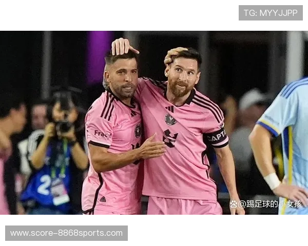 2025年现役足球头号球星排名揭晓 谁将成为全球最佳球员的代表